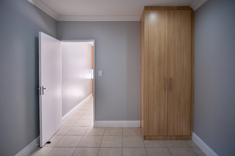 To Let 3 Bedroom Property for Rent in Crawford Western Cape